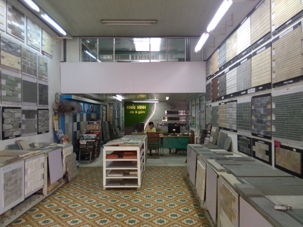 Không gian trưng bày phía trước của Khải Minh