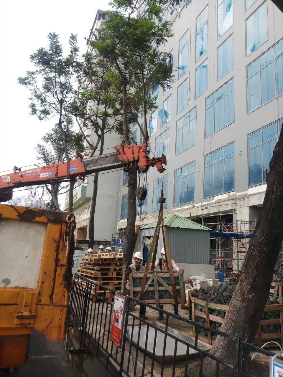Giao Hàng Tại Công Trình Wink Hotel Đà Nẵng