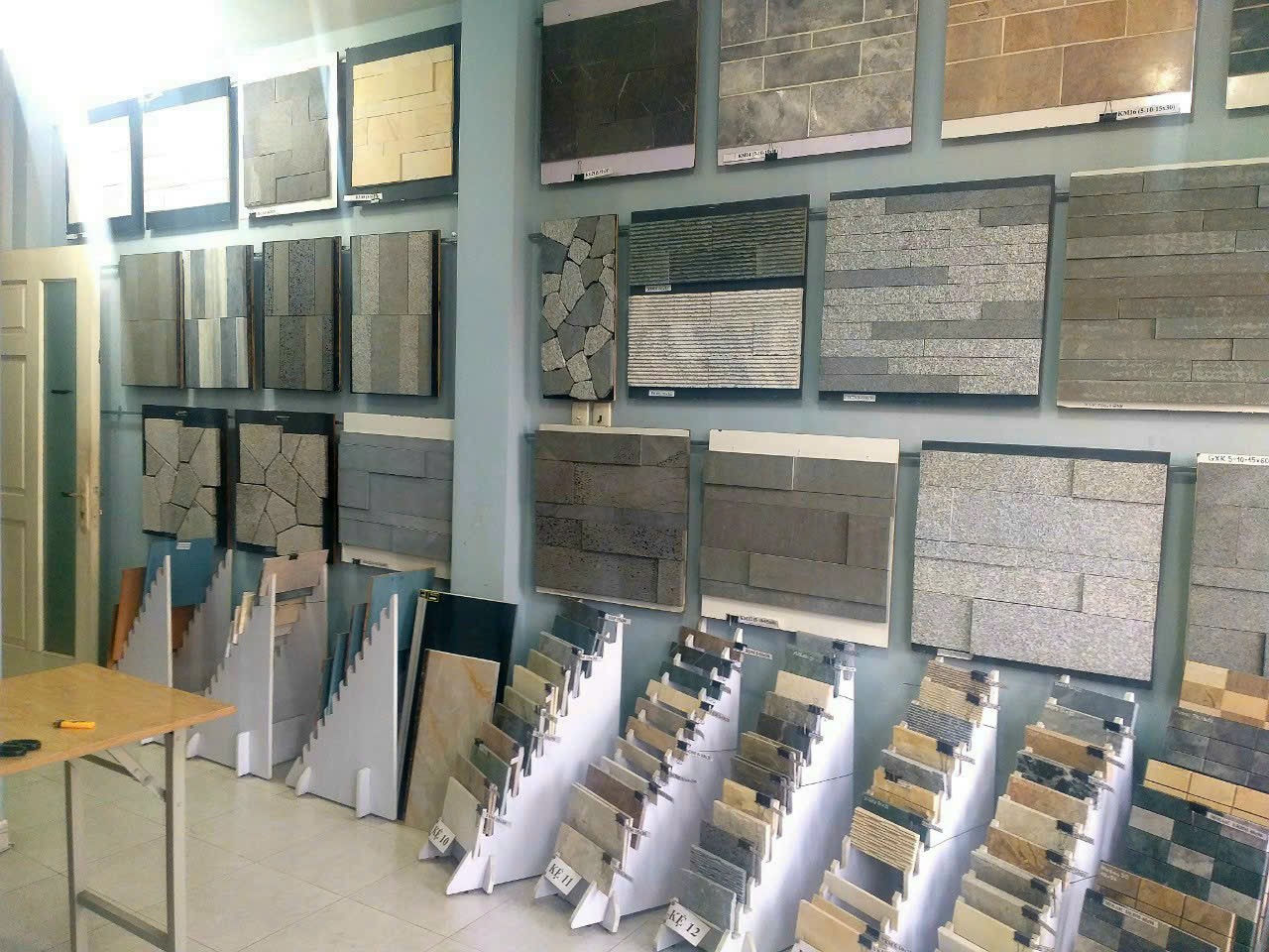 Phòng Trưng Bày Khải Minh Tại Tphcm