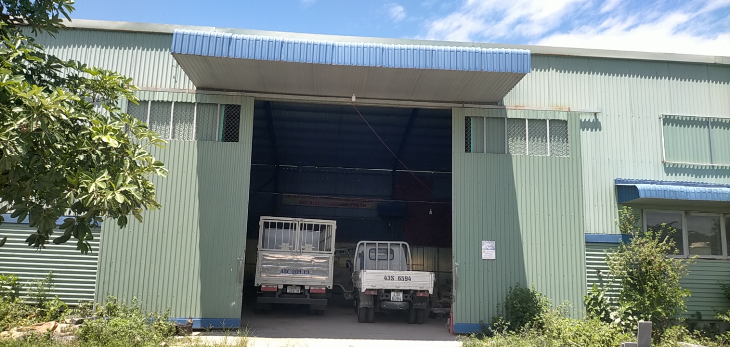 Phương tiện xe tải phục vụ giao hàng của Khải Minh